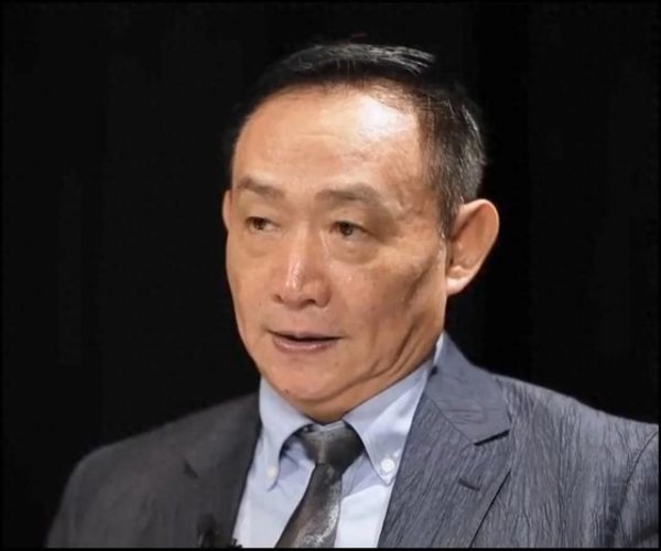 配资软件app 谈谈卢麒元的止痛经济学: 离岸资本的万能锅能熬出真解药吗?